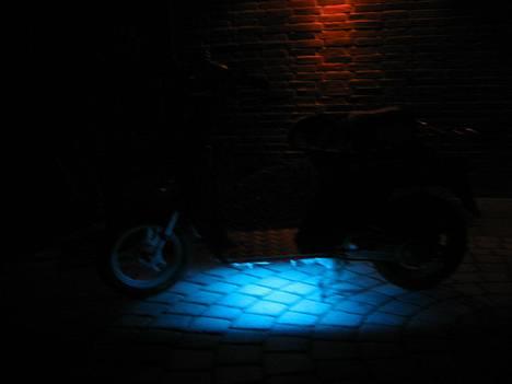 Honda Melody Mini NT50 - det er det nye neon hvad er pænest??? billede 7