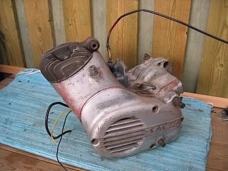 KTM comet  (solgt) - motor med kabu billede 3