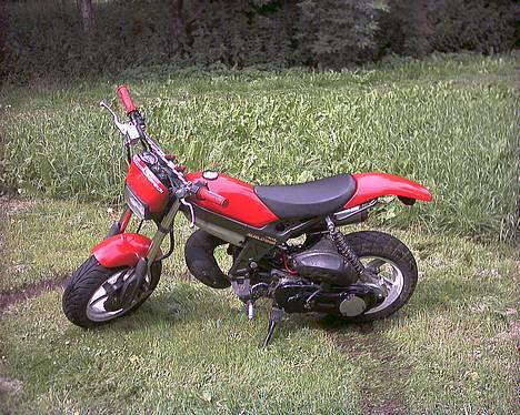 Suzuki Street magic*Solgt :(* - Hmm kedede mig natten til tirsdag d. 2/8 - 05 :D NICE billede 1