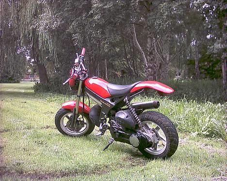 Suzuki Street magic*Solgt :(* - Hmm kedede mig natten til tirsdag d. 2/8 - 05 :D NICE billede 2