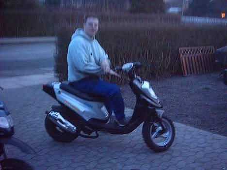 PGO HOT 50 billede 10