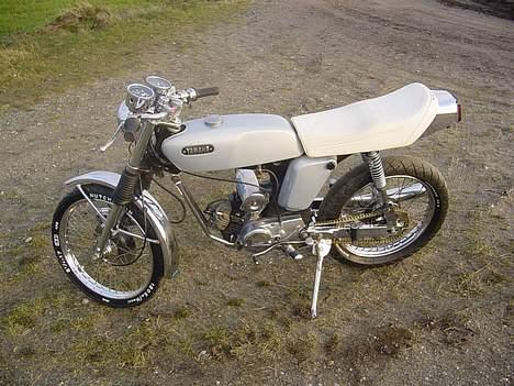 Yamaha 4-gear Drejeventils.   - Poleret motor, men skal lige ha´ en tur mere. billede 7