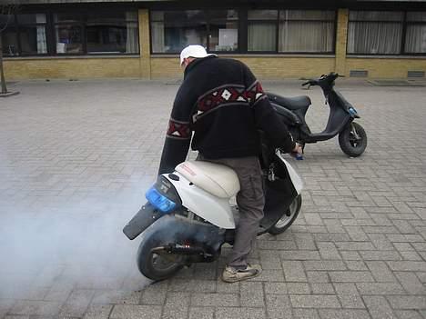 Gilera stalker byttet til jog - min vens fede jog der trække en lige koger... kan man jo godt lig.. billede 7