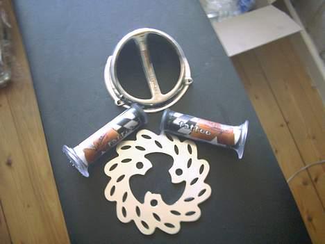 Aprilia Sonic (SOLGT) - Så mangler jeg bare støddæmper og maling.... så burte den være der... blir nice... billede 11