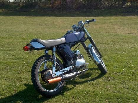 Yamaha Fs-1 *Team Farsø* - Ja sådan ser den så ud efter den er blevet malet og shinet op...  billede 10