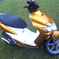 Yamaha Jog R "GULD-FUGLEN" R.I.P
