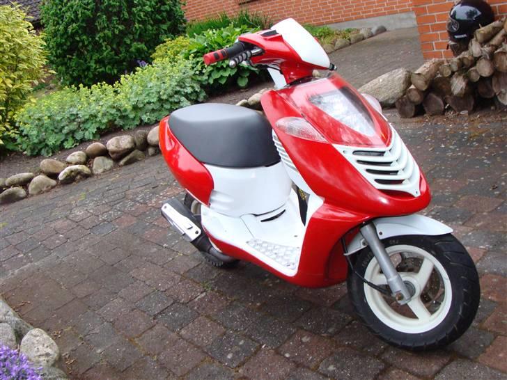 Aprilia Sonic billede 2