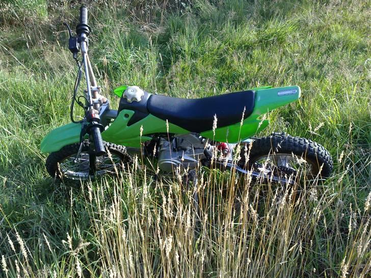 MiniBike 124cc dirtbike BYTTET! billede 7