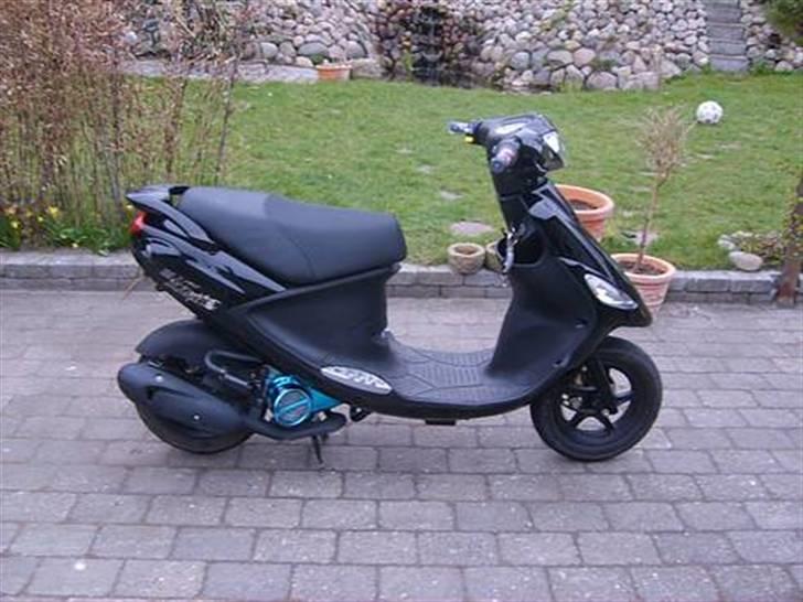 PGO Black magic billede 1