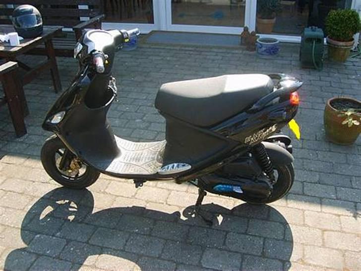 PGO Black magic billede 7