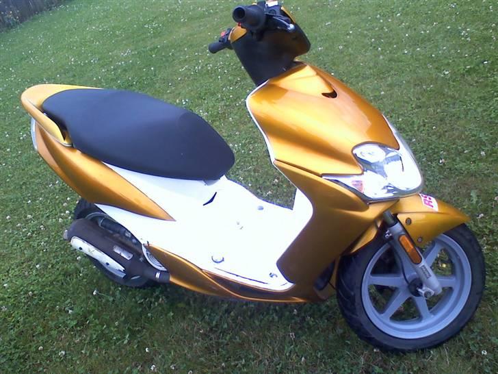 Yamaha Jog R "GULD-FUGLEN" R.I.P billede 2