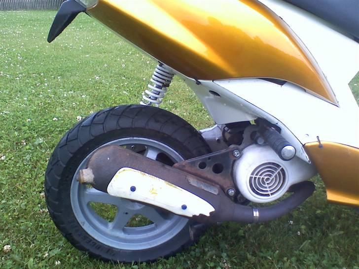 Yamaha Jog R "GULD-FUGLEN" R.I.P billede 10