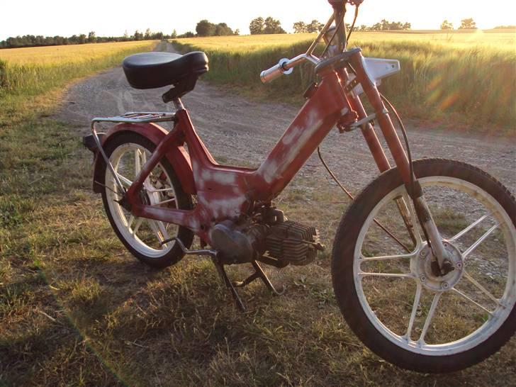 Puch Maxi  K - skal  slibes og males :) billede 5