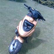 PGO Hot 50 før og efter styrt