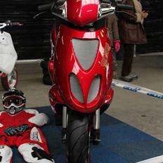 Aprilia Sonic Red Bitch - TIL SALG i dele