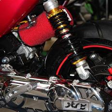 Aprilia Sonic Red Bitch - TIL SALG i dele