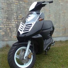 Aprilia Sonic AC