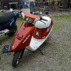 Yamaha Jog FS på politi gården:(