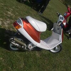 Yamaha Jog FS på politi gården:(