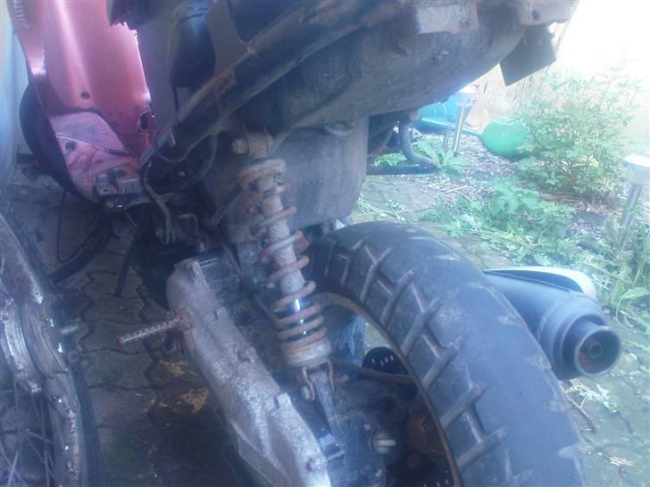 Yamaha Aerox LC Byttet til nrg billede 3