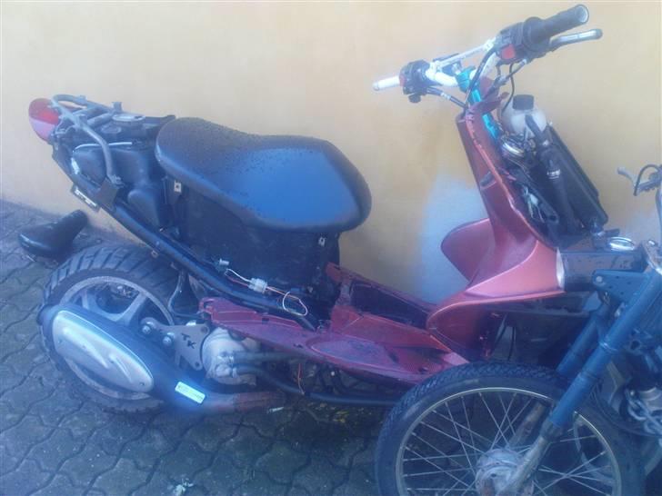 Yamaha Aerox LC Byttet til nrg billede 5