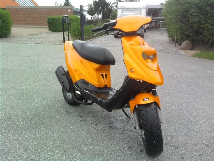 PGO HOT 50 ORANGE ! (SOLGT) billede 2