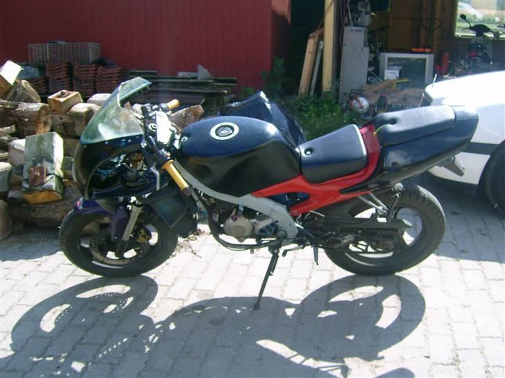 Aprilia RS50 billede 2