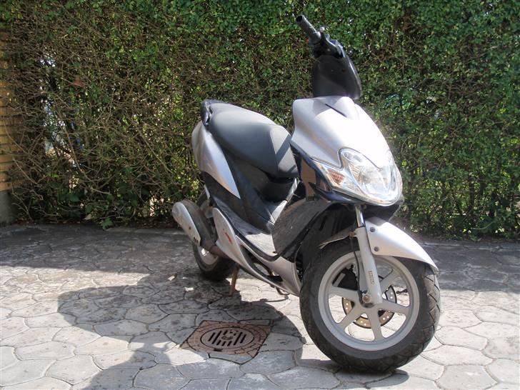 Yamaha jog r  (Solgt) billede 2