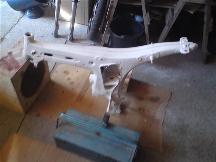 Yamaha 4 gear 125 ccm (PROJEKT) - Stellet efter en tur med pistolen. billede 6