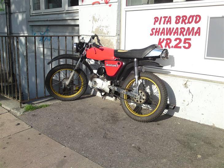 {{currentPhoto.altText}} billede {{currentPhoto.number}}