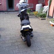 PGO hot 50 [Tidl. scooter] taget a politiet:(