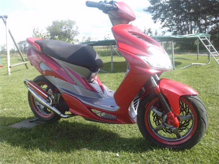 Yamaha Jog R/ Rox Solgt billede 2