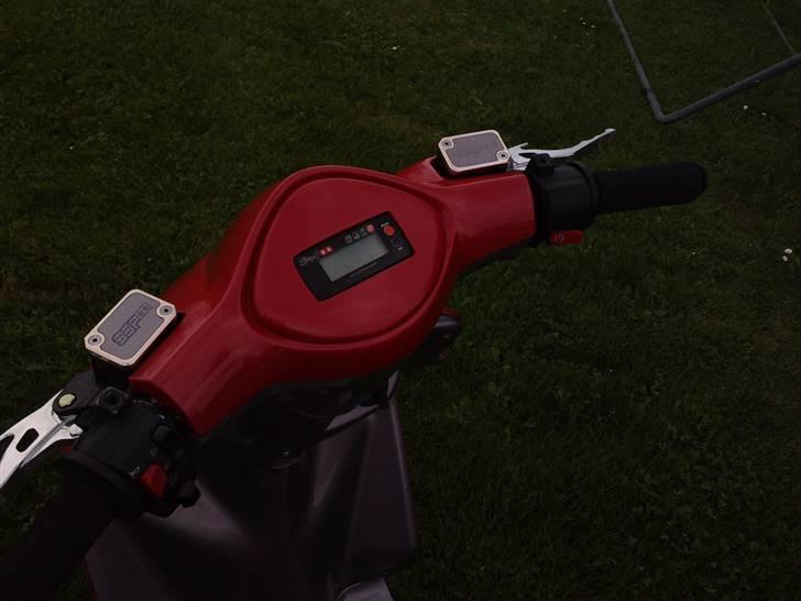 Yamaha Jog R/ Rox Solgt billede 6