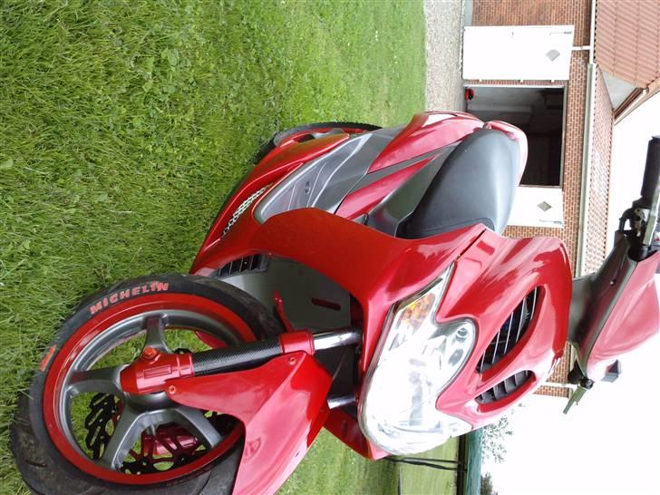 Yamaha Jog R/ Rox Solgt billede 9