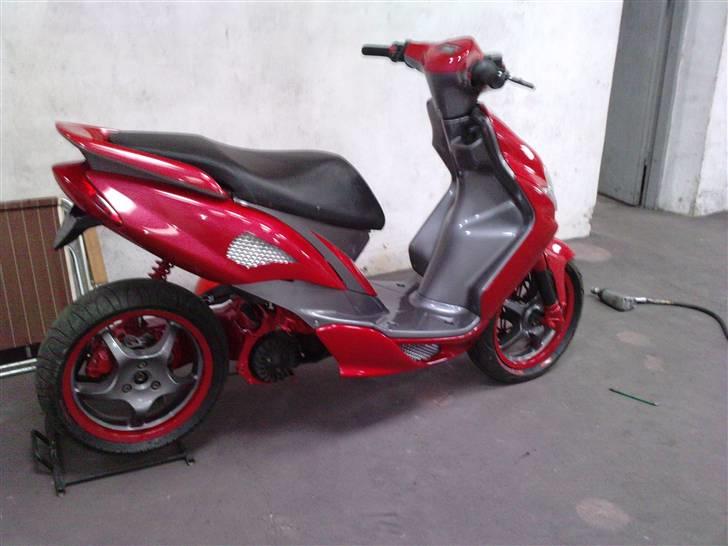 Yamaha Jog R/ Rox Solgt billede 10