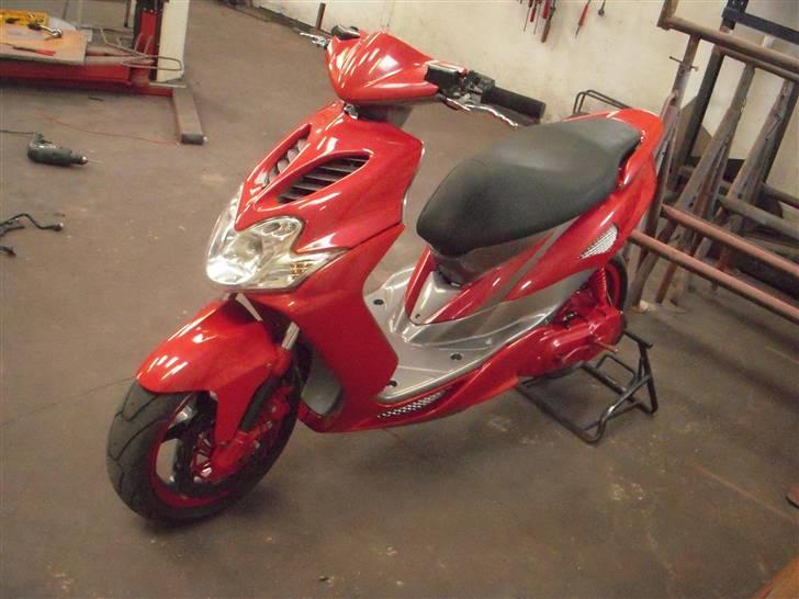 Yamaha Jog R/ Rox Solgt billede 13