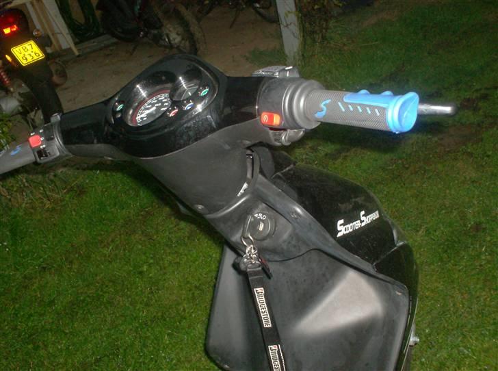 Yamaha jog R billede 3