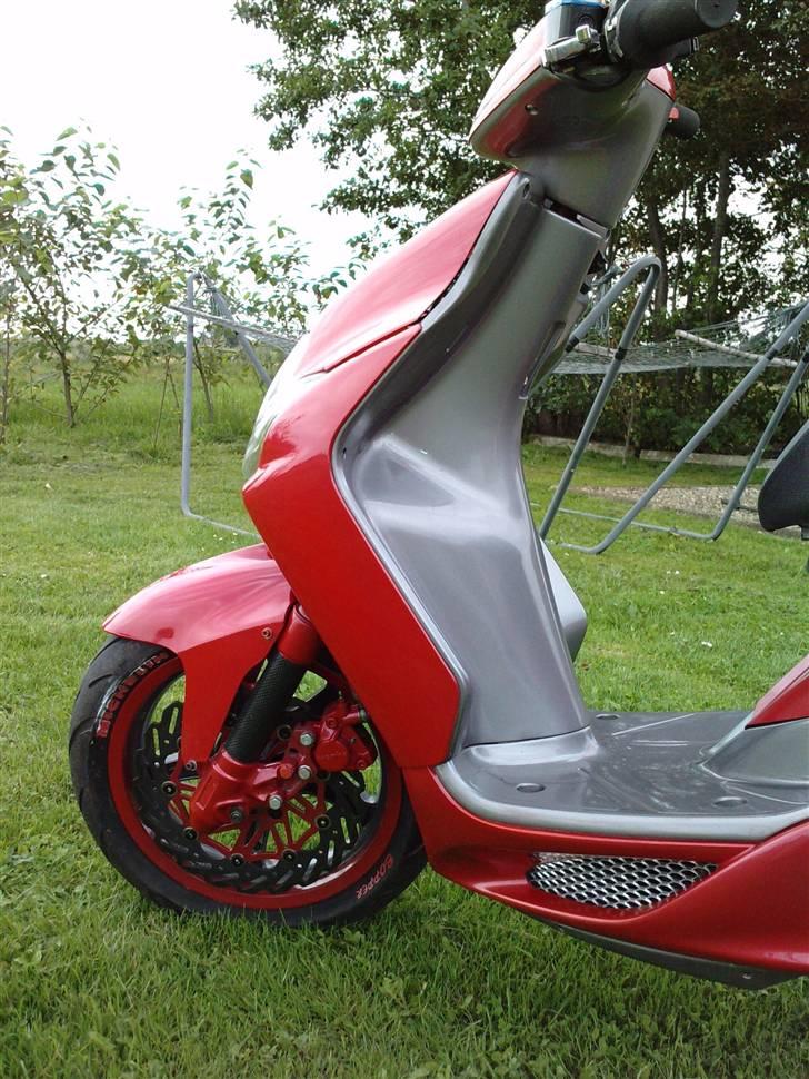 Yamaha Jog R/ Rox Solgt billede 16