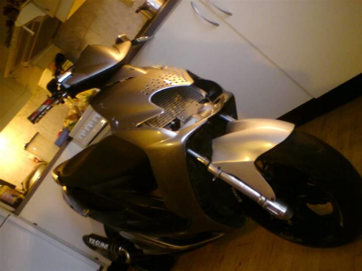 Yamaha Jog R Rox byttet billede 7