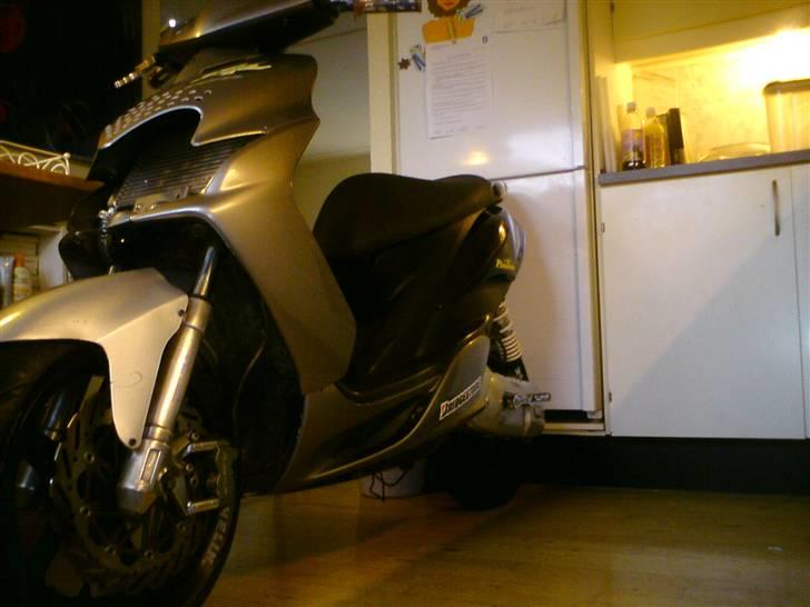 Yamaha Jog R Rox byttet billede 13