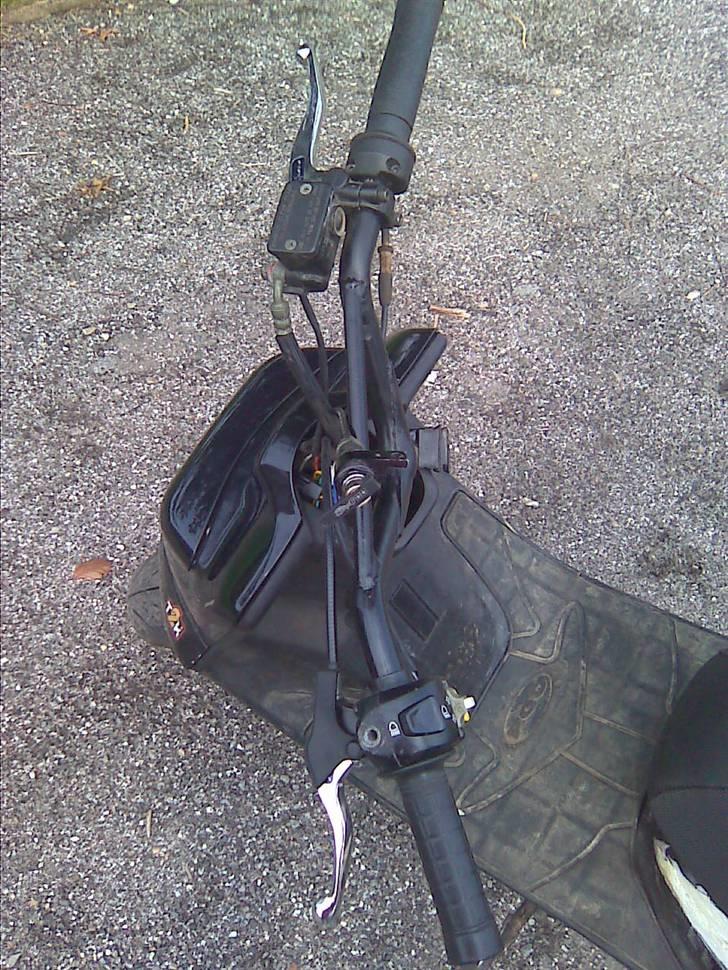 PGO HOT_NEOS byttet billede 7