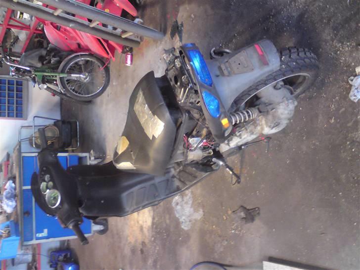 Piaggio NRG mc3 (SOLGT)  billede 4