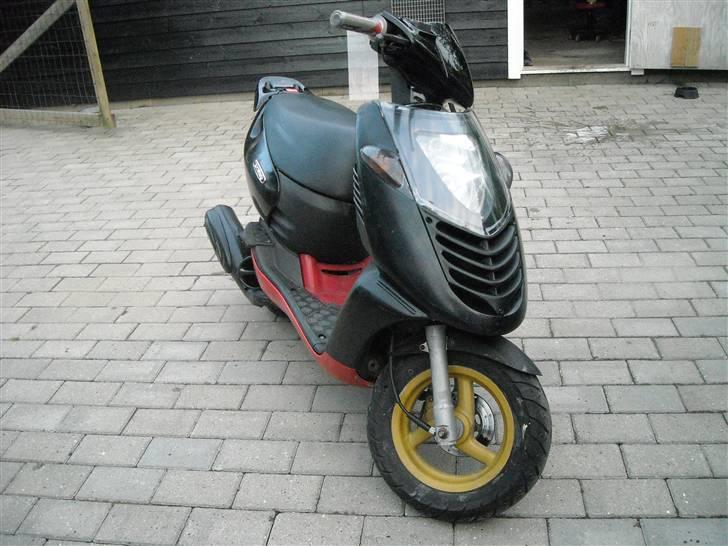 Aprilia sonic ' (SOLGT) billede 1