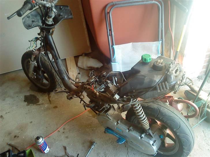 Yamaha jog R (stålet) kun stel  billede 18