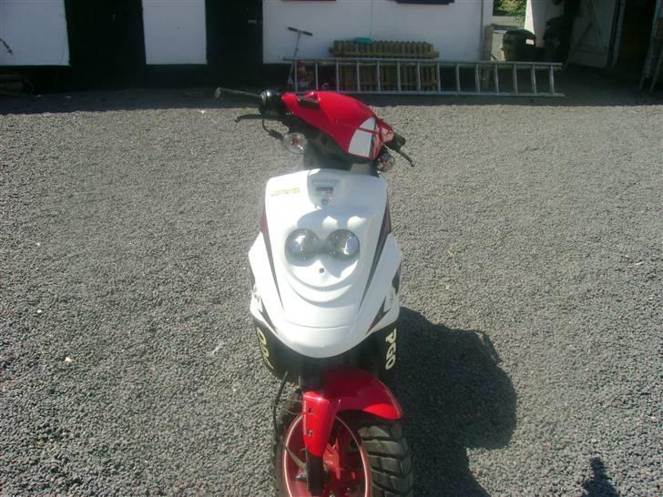 PGO hot 50 billede 3