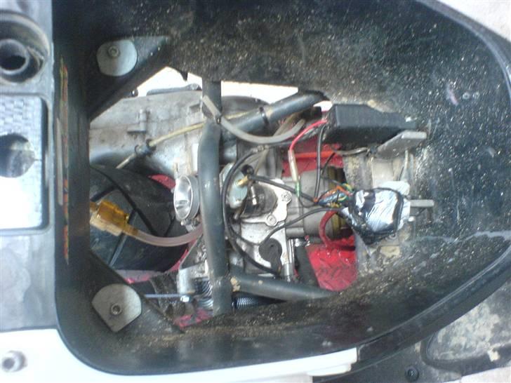 Yamaha aerox ::Banejern:: - Ordentlig ophæng!! billede 7