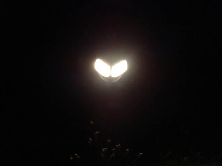 PGO DR.BIG Projekt - Forlygten efter lidt tape skal så bare have det indfarvet samme med scooteren..! billede 11