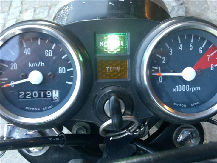 Honda Cb 50 Solgt for 6800kr  - Mange km, men den kan køre det dobbelte endnu, :) billede 4