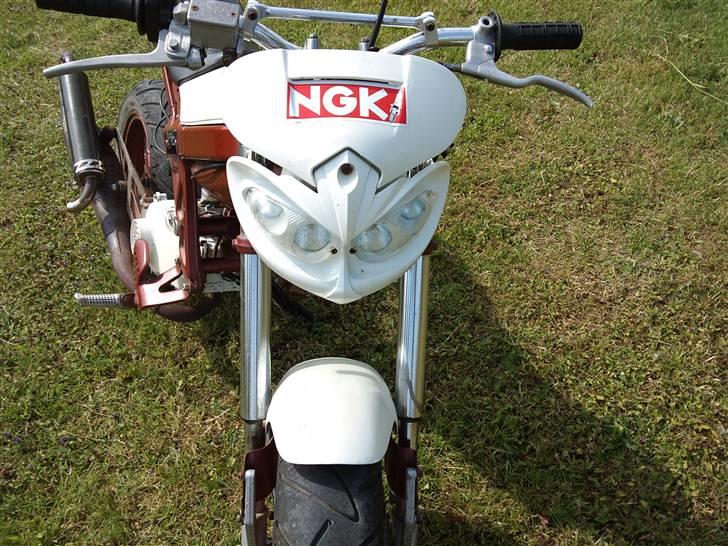 Suzuki street magic (SOLGT) billede 1