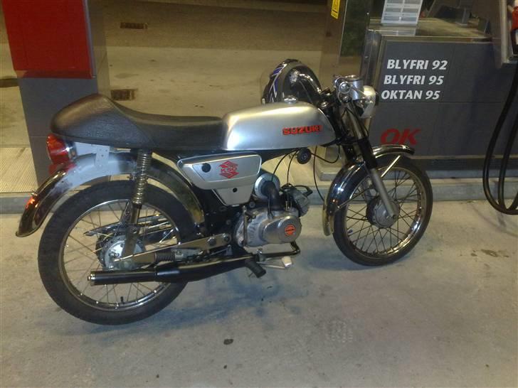 Suzuki K50 4 Gear Solgt  - da jeg lige havde fået den ud og køre fredag den 7 aug. billede 2
